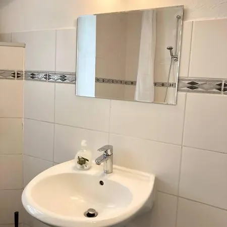 Grosses In * Singhofen