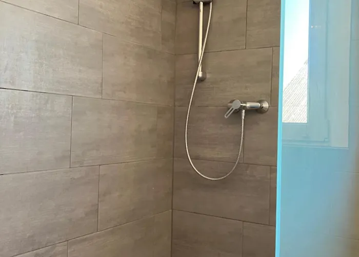 Grosses In Singhofen