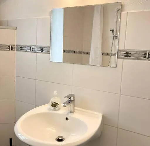 Grosses In * Singhofen